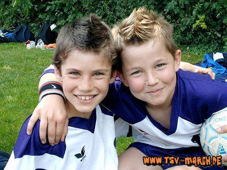 Simon(links) und Jan aus der E-Jugend